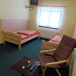 Pavilon V Raji بيت ضيافة 3*